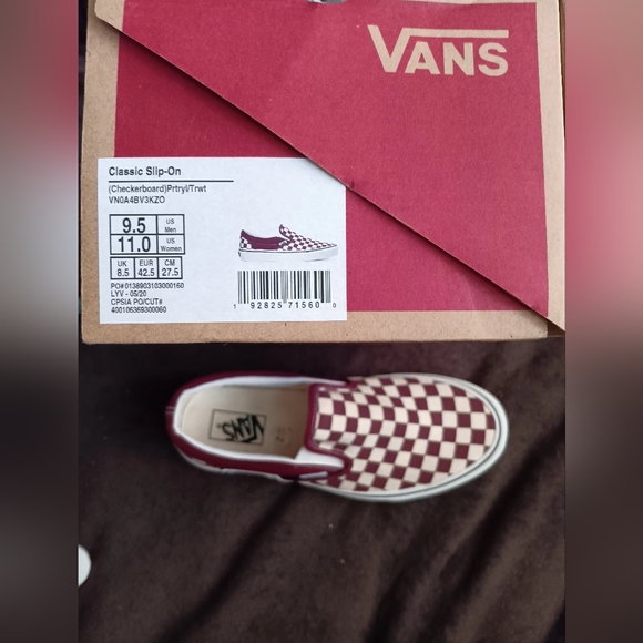 Brand New VANS Classic Slip-On Checkerboard Tennis Shoe 👟 - Picture 9 of 14
